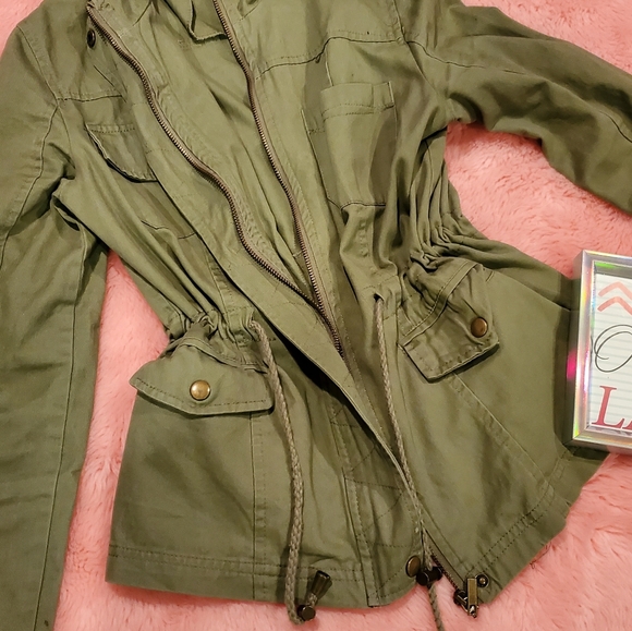 Military green sinch waist jacket - Picture 4 of 15